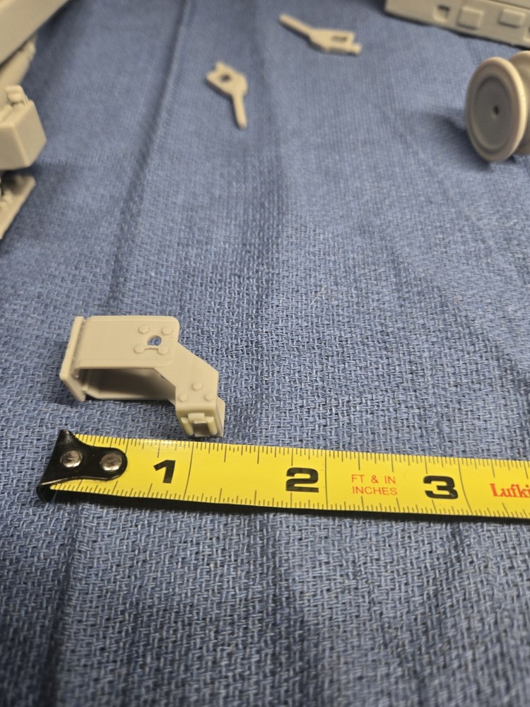 1-16 Scale Resin Printed Mechanic Craine Set