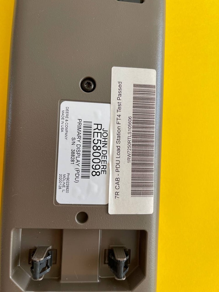 OEM John Deere RE580098 Primary Display Unit (PDU)