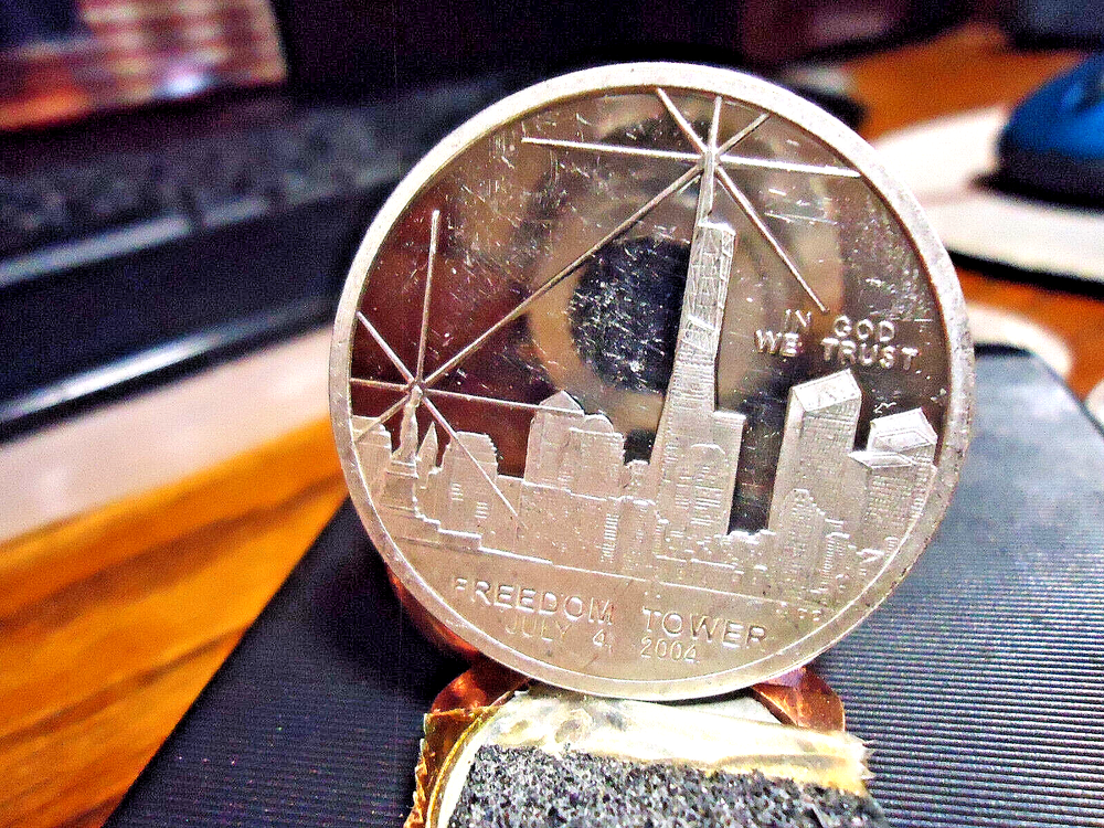 2004 $1 FREEDOM TOWER WE WILL NEVER FORGET --SILVER 100MIL CLAD TOKEN