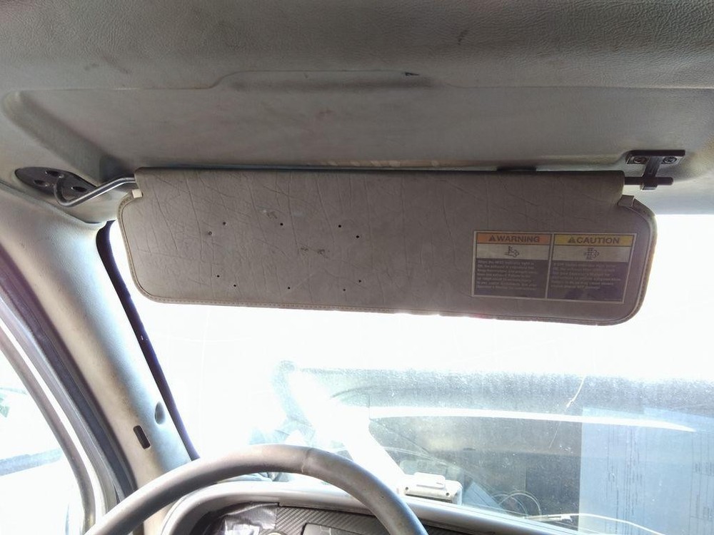 Replaces 2011 PETERBILT 387 INTERIOR SUN VISOR ,  MD
