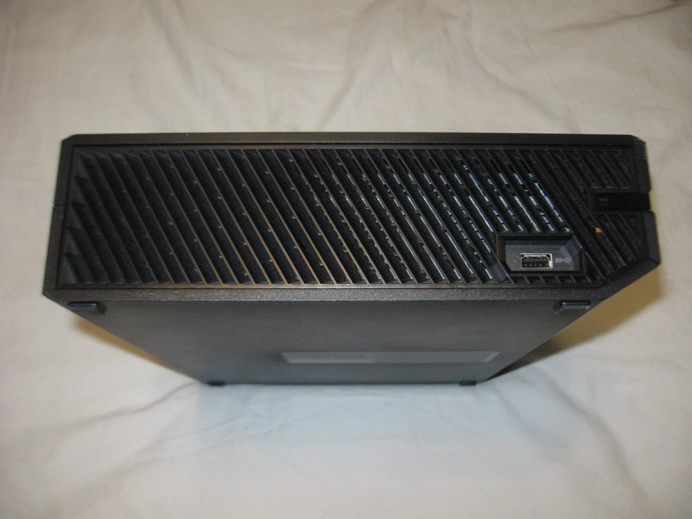 Microsoft Xbox One 500GB Console - Black System only. Works and updated!