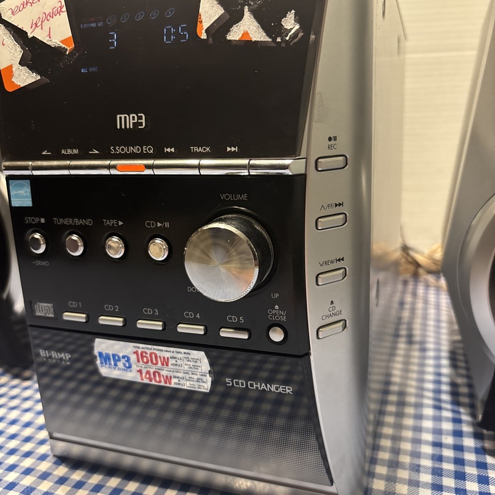PANASONIC CD STEREO SYSTEM SA-PM31 - 5 CD CHANGER - CASSETTE - MP3, See Pics!!