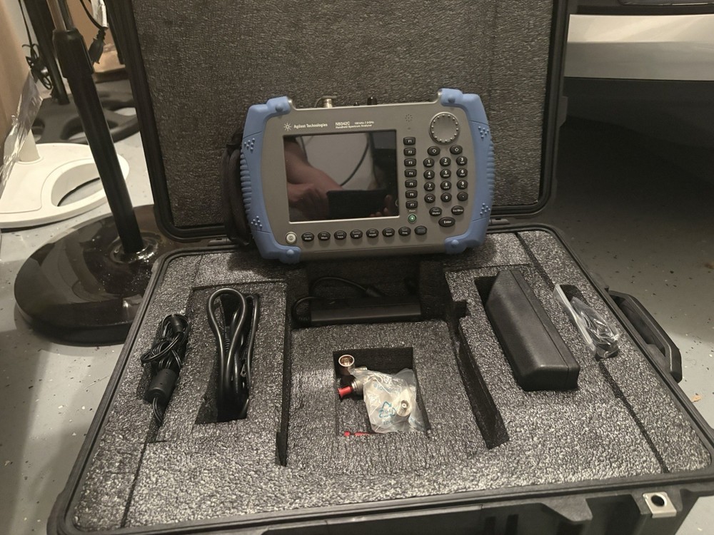 Agilent TechnologiesN9342C100 kHz-7,0GHzHandheld Spectrum Analyzer