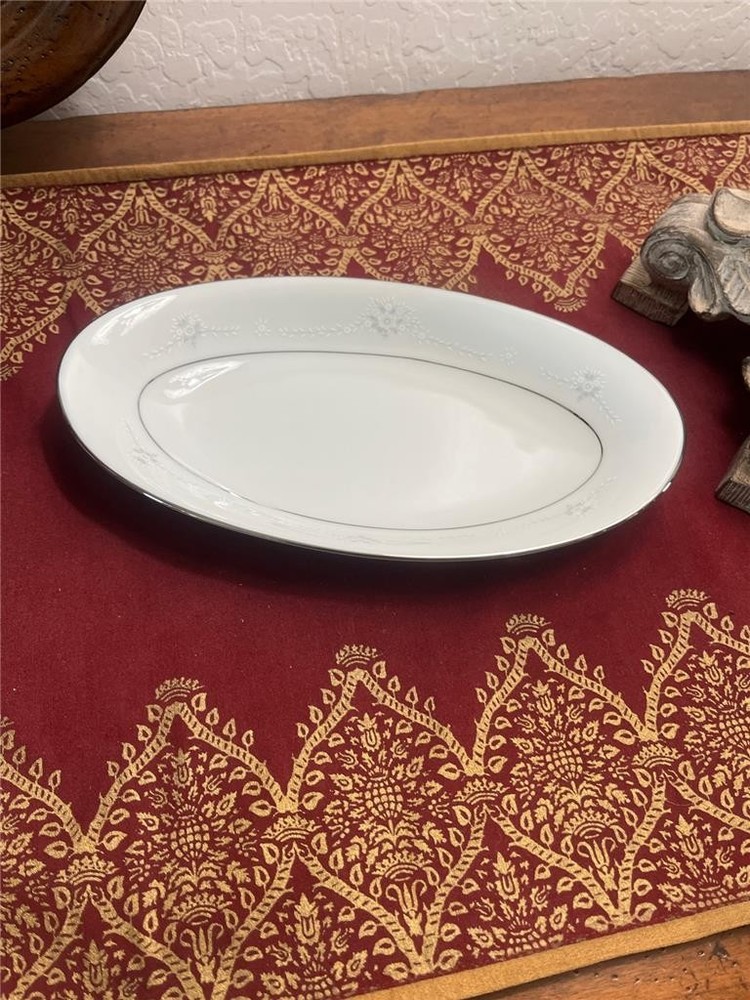Noritake Fine China - MONACO Pattern #6725 - 9" RELISH DISH - NICE!