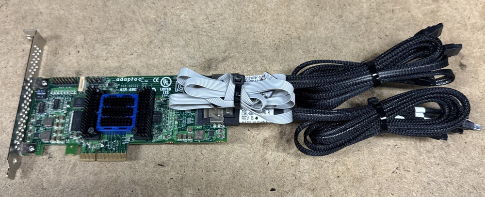 Adaptec ASR 6805 E 128MB RAID Controller Card PCIe SATA/SAS + Cables
