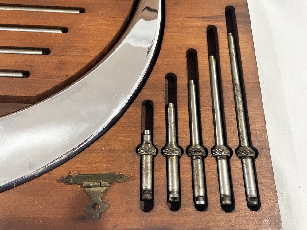 TUBULAR MICROMETER CO. MICROMETER SET