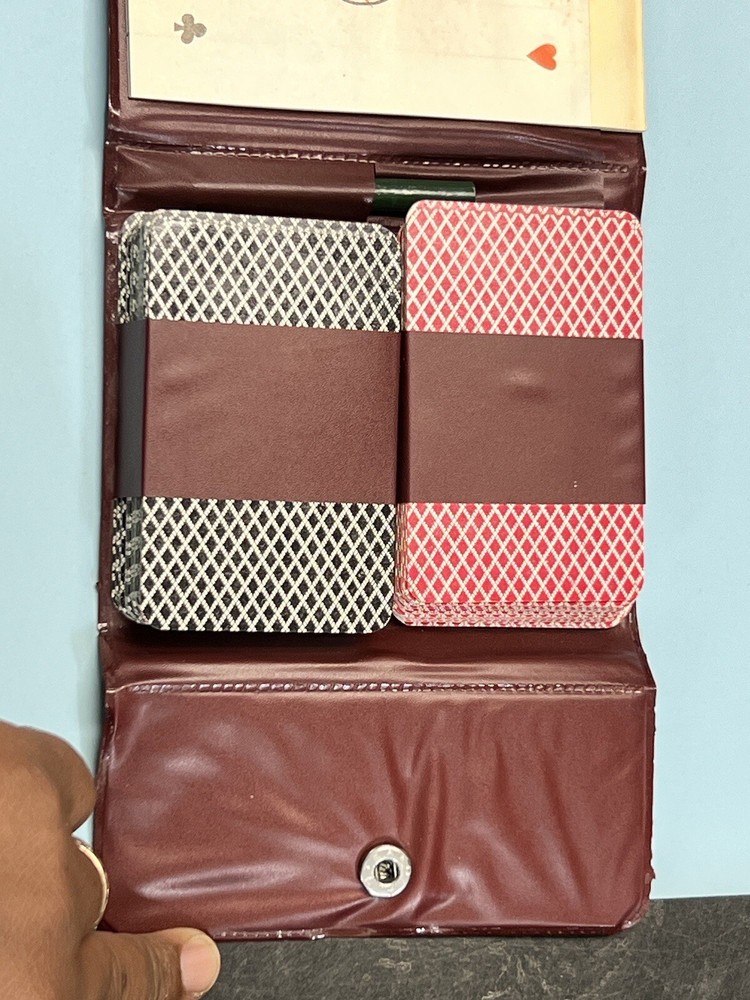 TWIN PACK PLAYING CARDS + CASE + SCORE PAD.