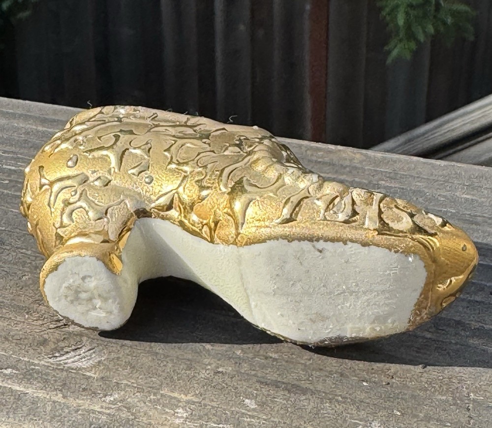 Vintage Ceramic Pin Cushion Approx L 4”