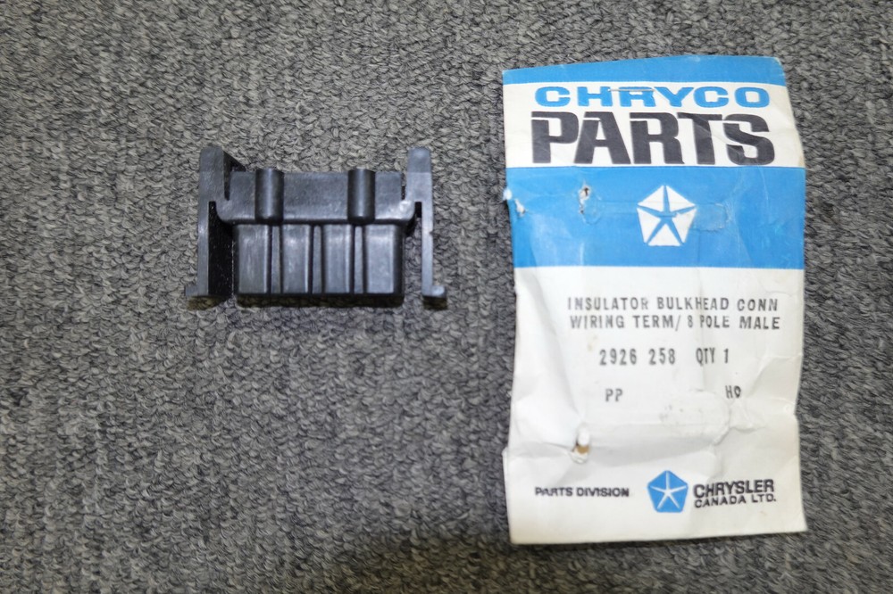 NOS Mopar 1968-74 8 Terminal Bulkhead Connector