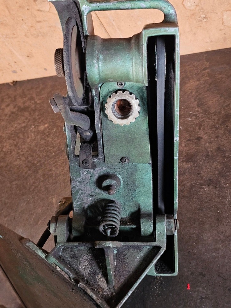 Nielsen model 100-b chain grinder