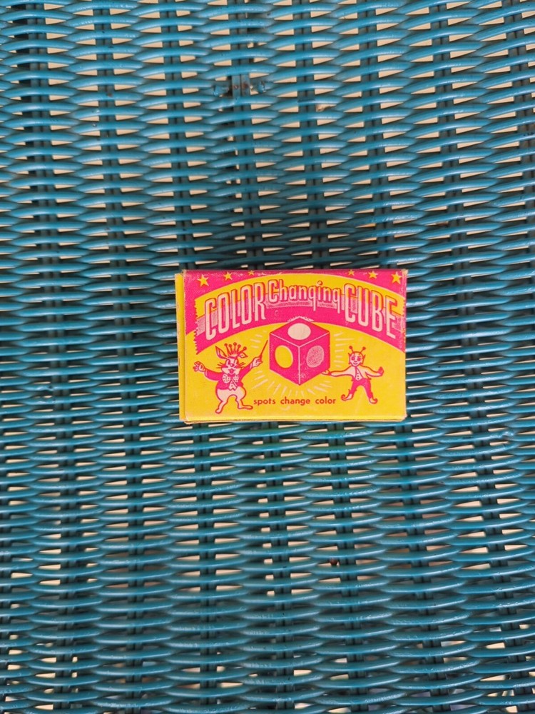 1952 Royal Magic Novelty Co. COLOR CHANGING CUBE w. Box Instructions