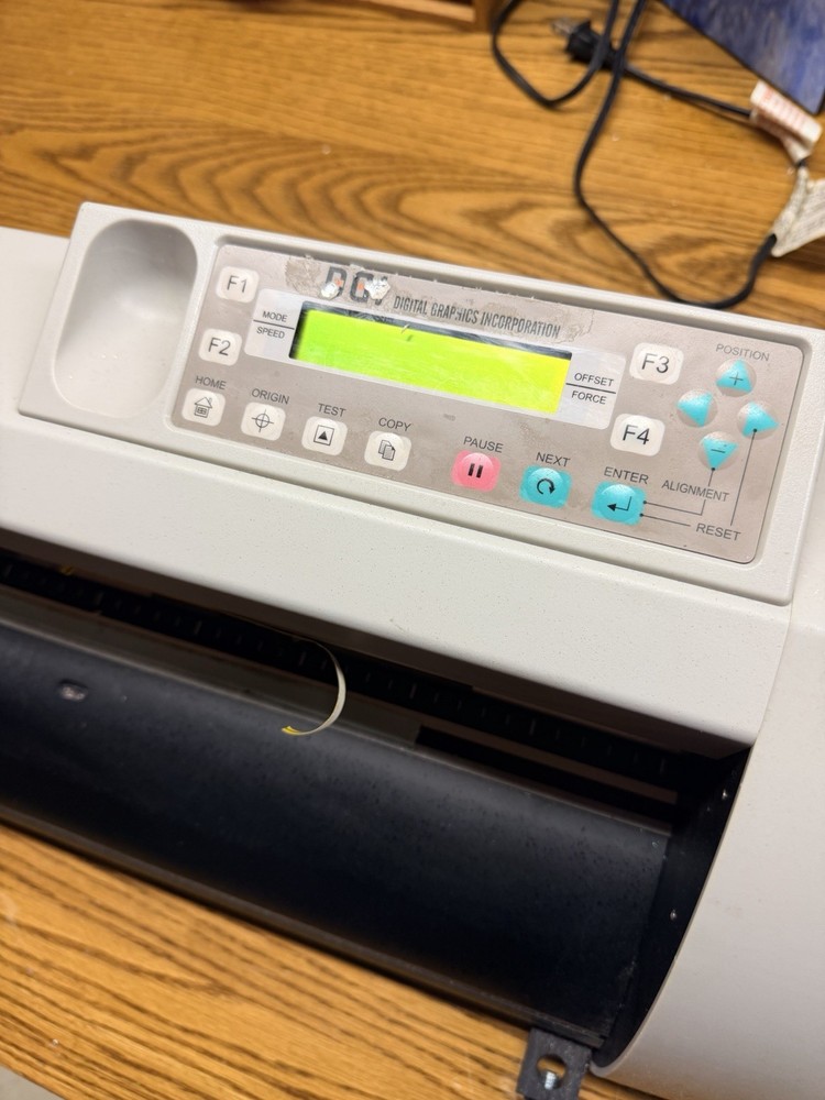 DGI Omega plotter OM-40