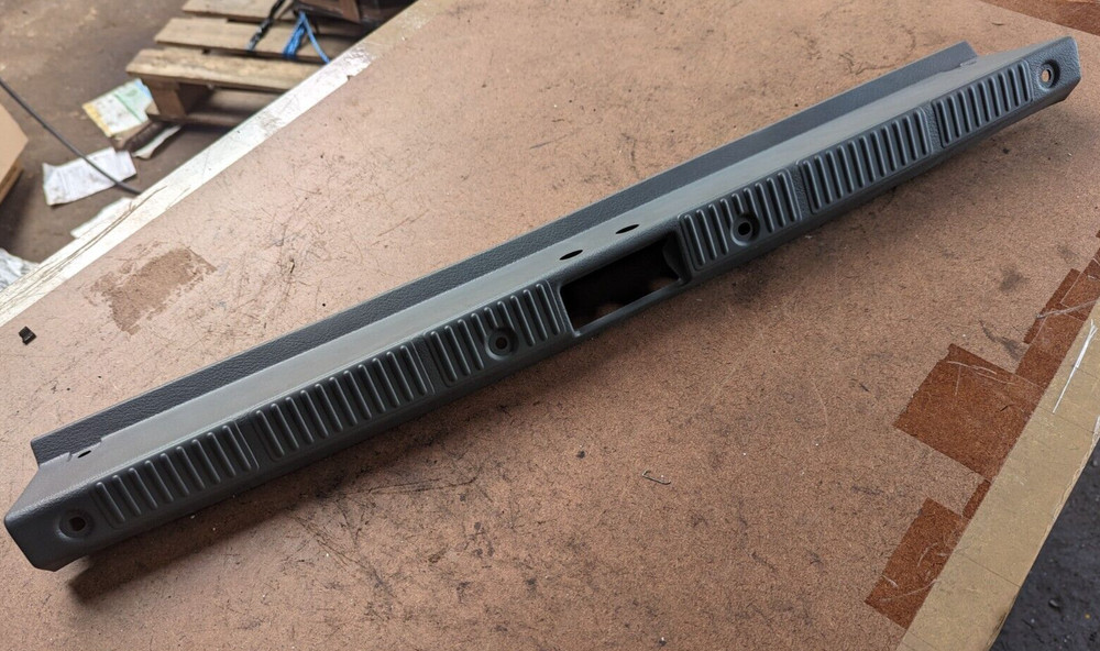 PROTON / MISUBISHI BOOT TRUNK TRIM MB970215**