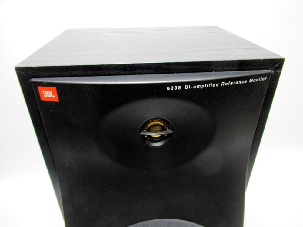 JBL 6208 Bi-Amplified Active Studio Reference Monitor Speaker