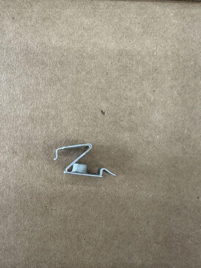 Genuine Mount Panel Clip W710793-S439