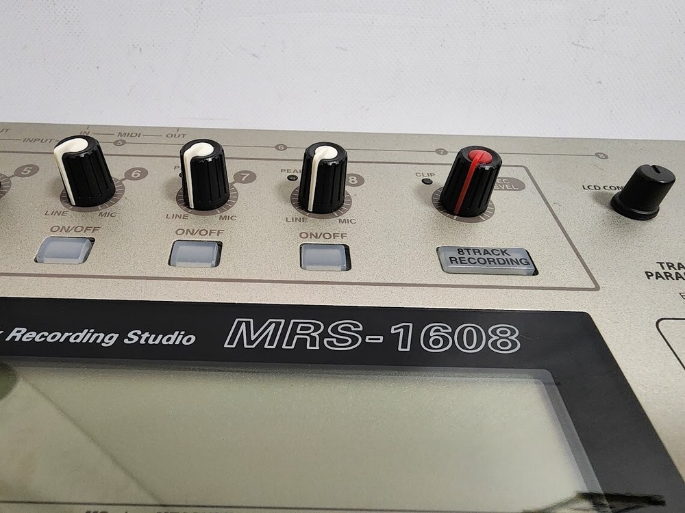 Zoom MRS-1608 Multi-Track Recorder