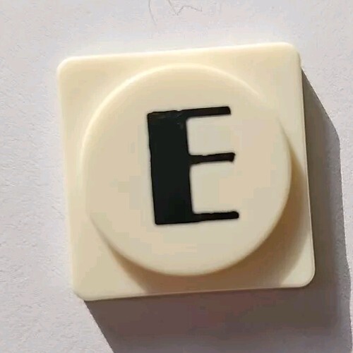 1985 Last Word Board Game Replacement E Letter Tile Playing Piece ONLY  1 Count