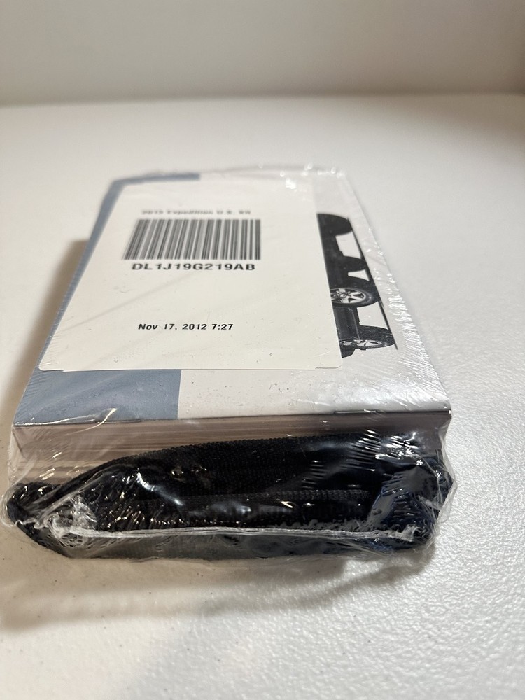 2013 Ford Expedition Owner's Manual Set With Case