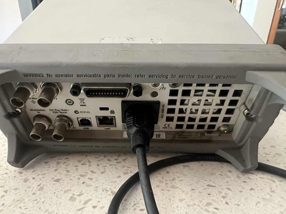 AGILENT KEYSIGHT 33500B TRUEFORM WAVEFORM GENERATOR