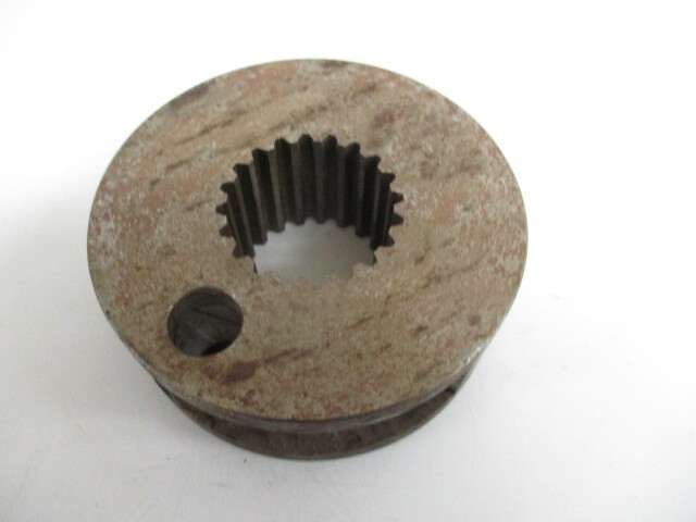 Gehl Coupler (043020)