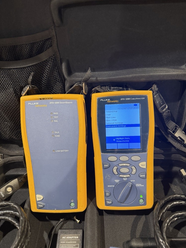 FLUKE DTX-1200 CABLE ANALYZER KIT W ACCESSORIES (TESTED) SHIPS FREE