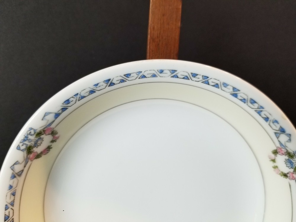 Briarcliff by Noritake 5 3/8" Fruit/Dessert Bowls. 1 Pc.