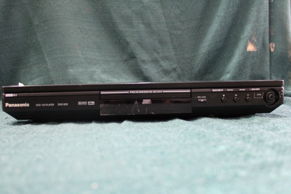Panasonic DVD-S35 DVD Player - Tested & Working - Missing Knob -
