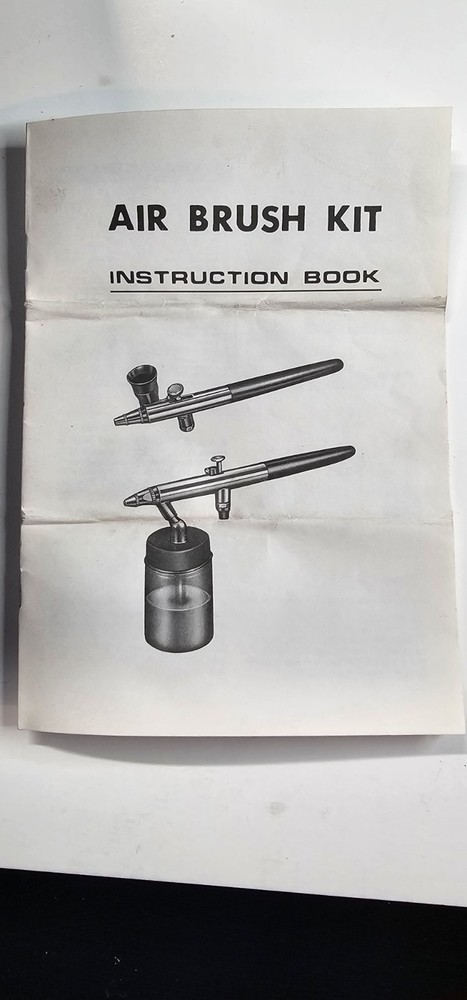 Airbrush Kit AES-132 . NEW.