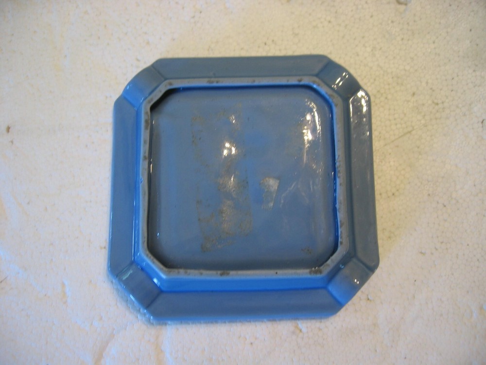 ashtray wedgewood style 4" square