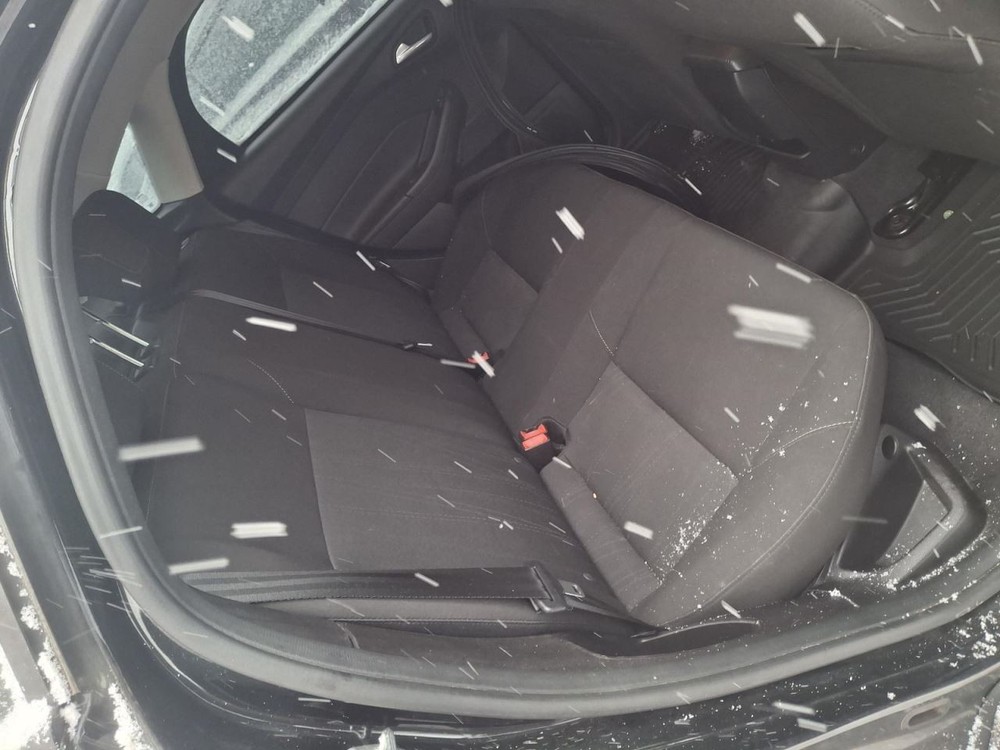 2015 Ford Focus 4.2 Screen Display OEM Used - No Anti-Theft Code Required