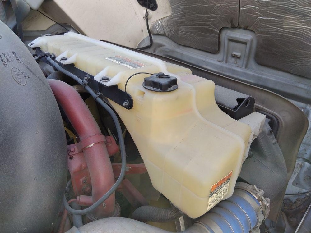 For 2022 MACK ANTHEM RADIATOR OVERFLOW TANK ,  MD