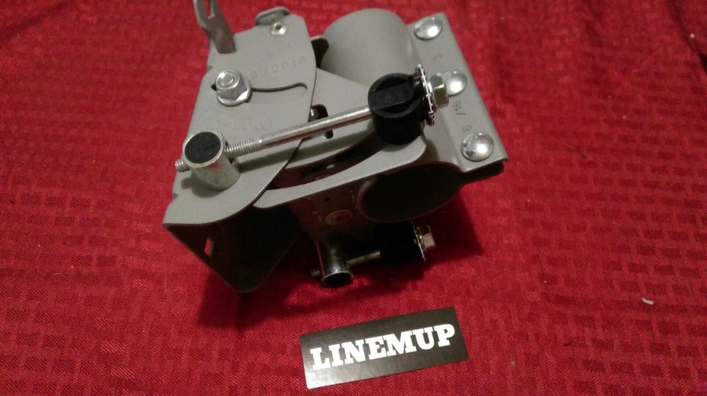 Universal SOLAR PANEL ADJUSTABLE pole MOUNT