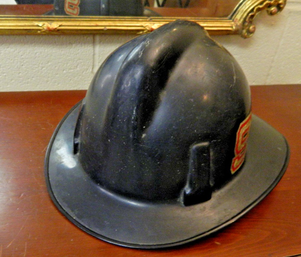 VINTAGE 1940s MSA SKULLGARD FIREMAN’S HELMET #9 - Nice!