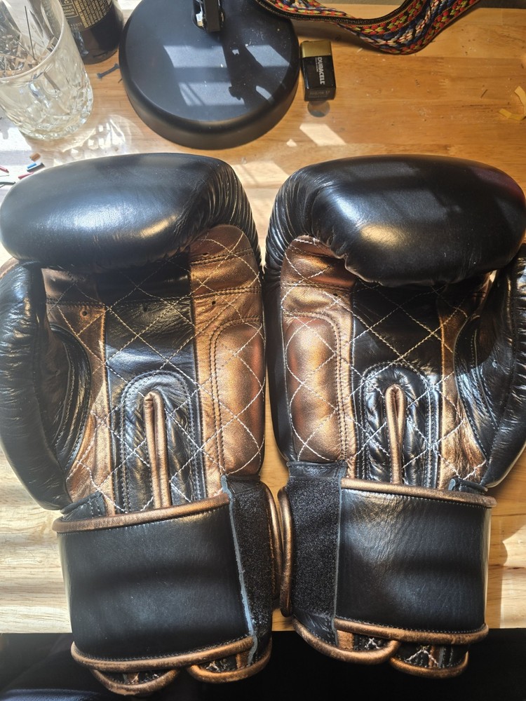 Top Boxer 16oz Muay Thai Boxing Glove