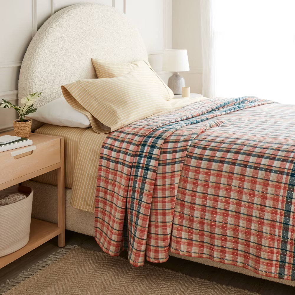 King Spring Matelasse Blanket Plaid - Threshold