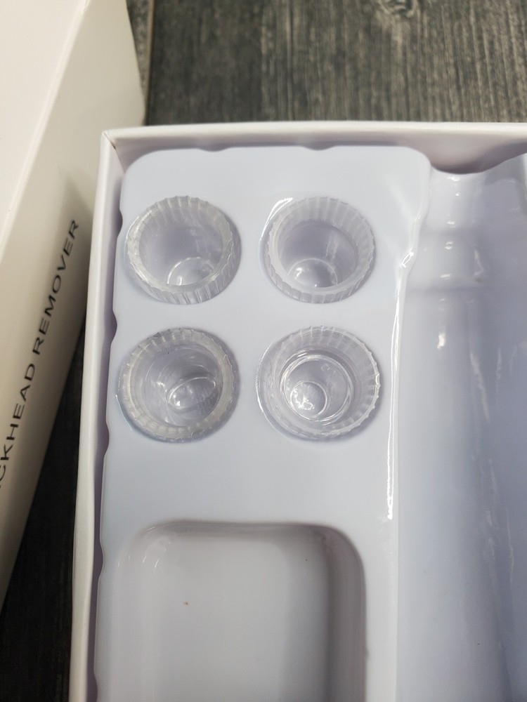 Vaccum Blackhead Remover