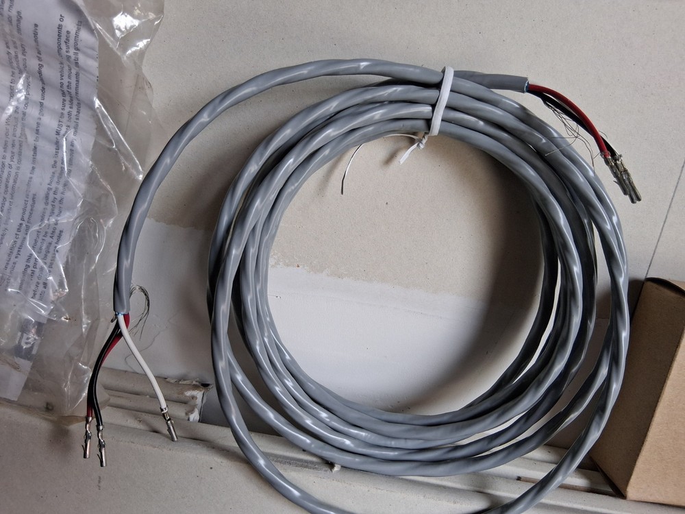 Whelen Engineering Strobe Light/Harness (NOS). Part 01-0661533-C1 Model HA238-C