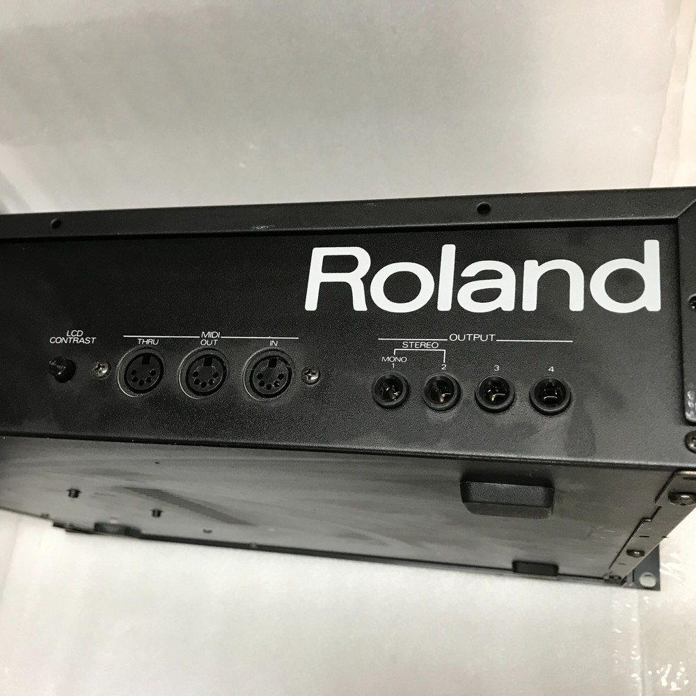 Roland 220s Digital Sampler