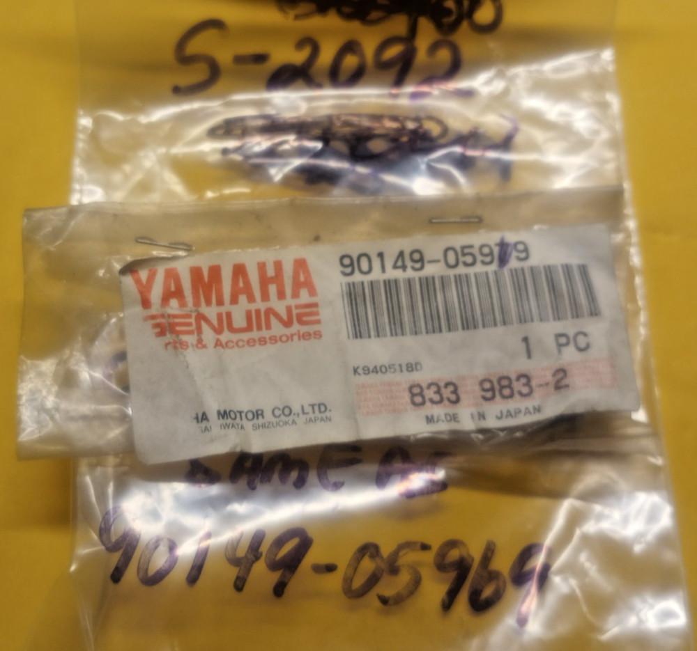 Yamaha NOS Screw 90149-05979 (S-2092)