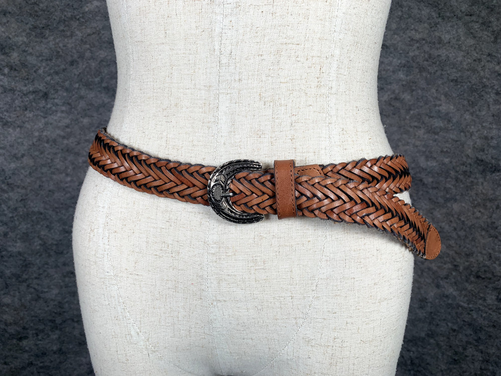 Vintage Womens Braided Belt Leather Brown Medium Solid Silver Tone Buckle Nice