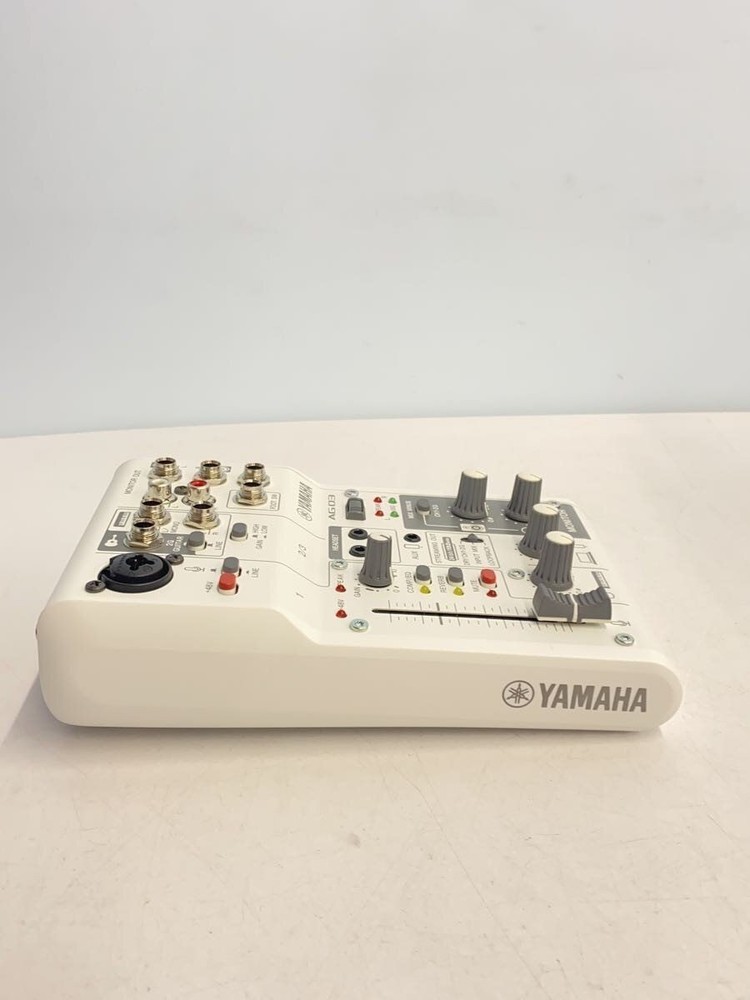 YAMAHA AG03 MIXER Used