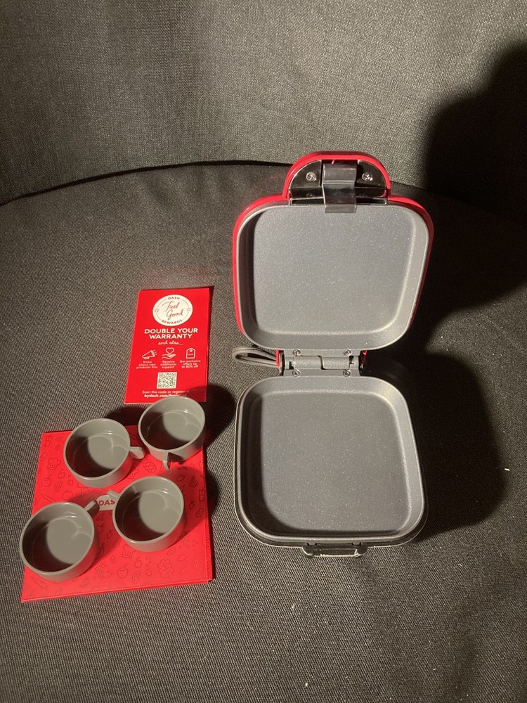 Egg Bite Maker By Dash, Open Box, Red, 420 W, Makes 4 Egg Bites