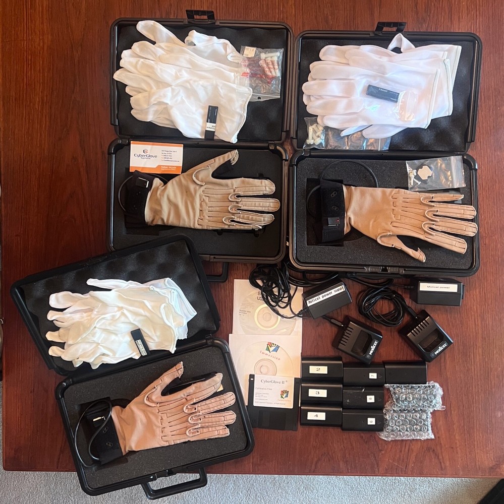 Cyberglove II Systems gloves