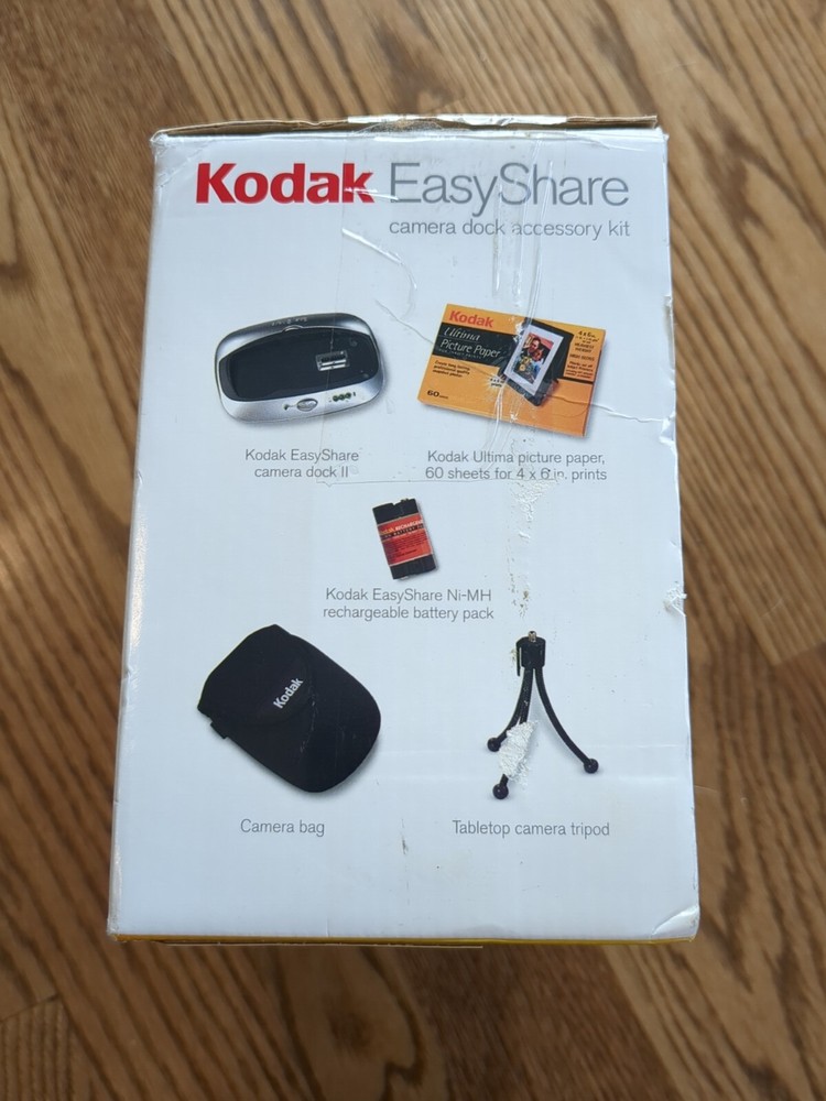 NEW KODAK Easyshare DIGITAL CAMERA DOCK Accessory KIT Easy share Camera Dock II