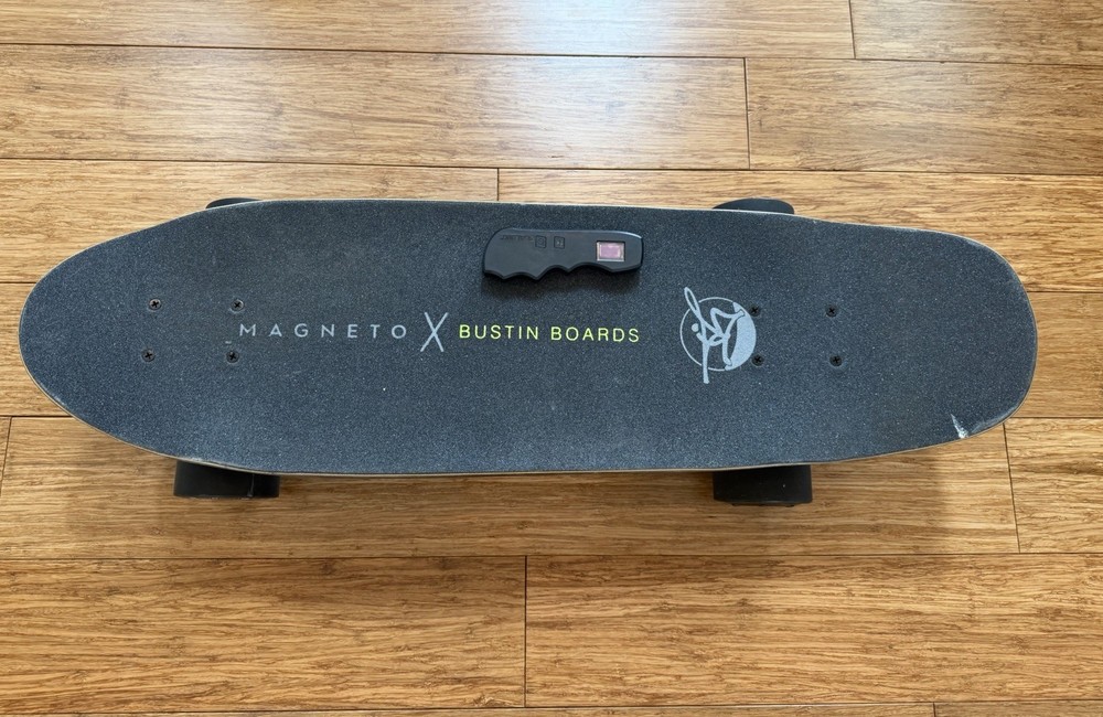 Bustin Boards Magneto Cali Cruiser