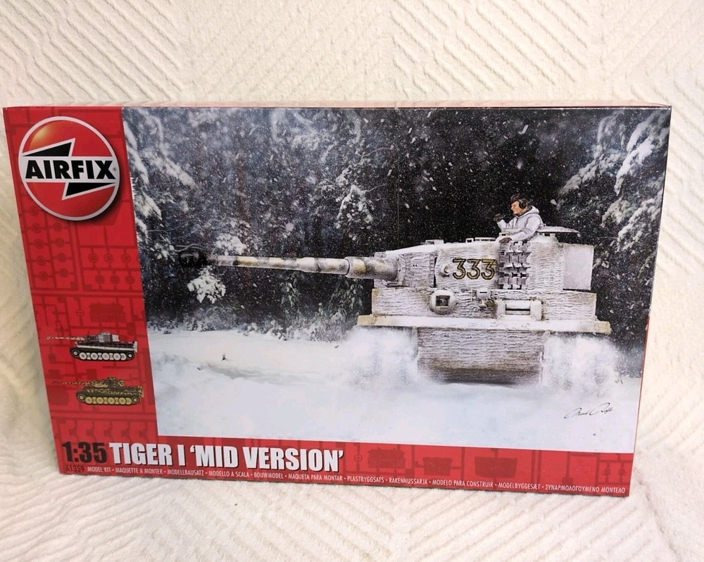 Airfix (Made By Academy) Tiger I - Mid Version 1:35 Scale Model Tank Kit A135