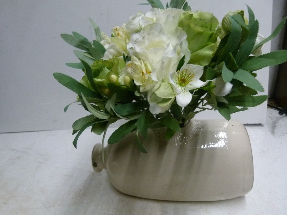 PLANTERS 4 STONE HOT WATER BOTTLES