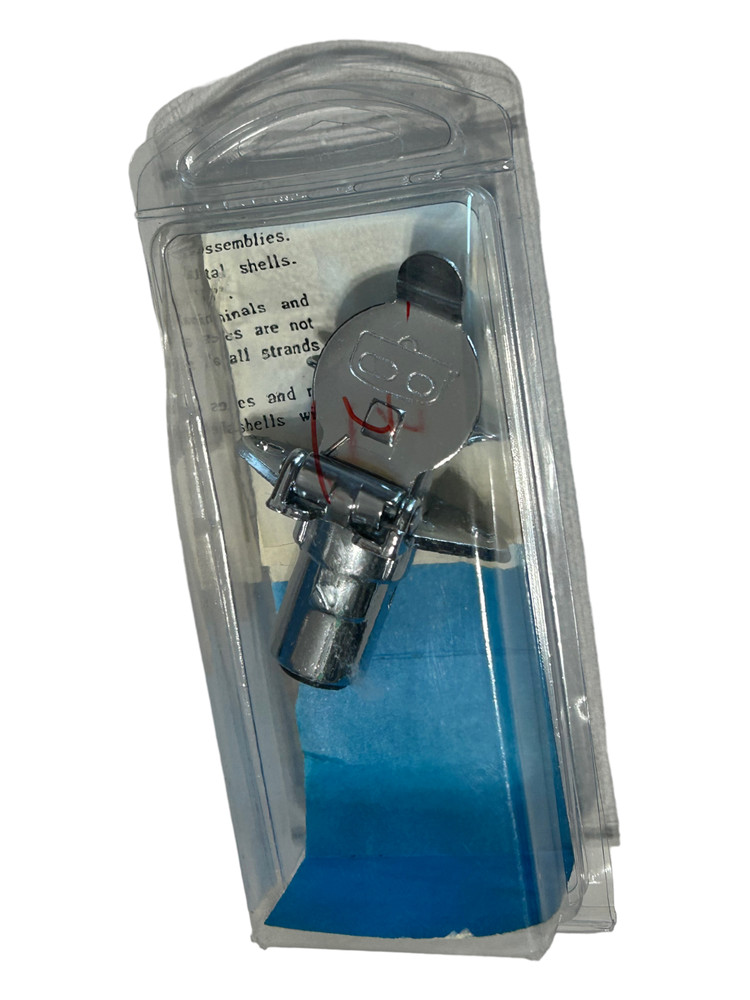 Trailer Light Connector 4-Way - Chrome Plated w/ Spring Loaded Cover E5404