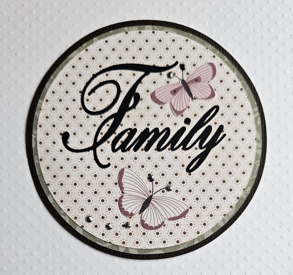 Family Circle Title. Scrapbook, Card Making Paper Piecing