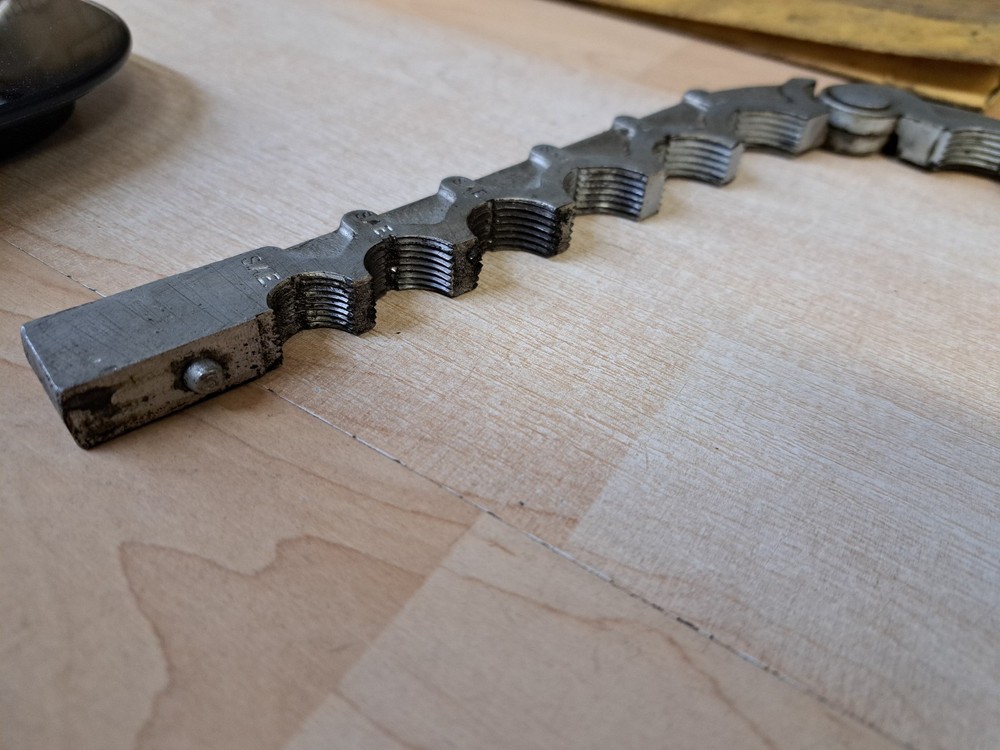 Cal Van Axle Rethreading Die No. 224